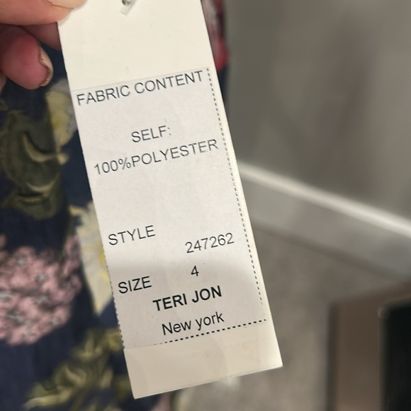 RICKIE FREEMAN FOR TERI JON
Puff-Sleeve Floral Jacquard Midi Dress 4 - Picture 7 of 9